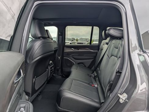 New 2026 Jeep Grand Cherokee Limited AWD/4WD image 6
