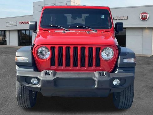 Used 2022 Jeep Wrangler Unlimited Sport AWD/4WD image 2