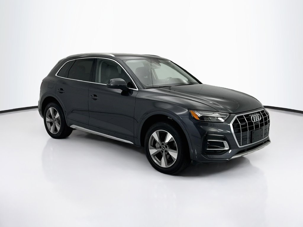Used 2023 Audi Q5 2.0T Premium Plus w/ Premium Plus Package AWD/4WD image 3