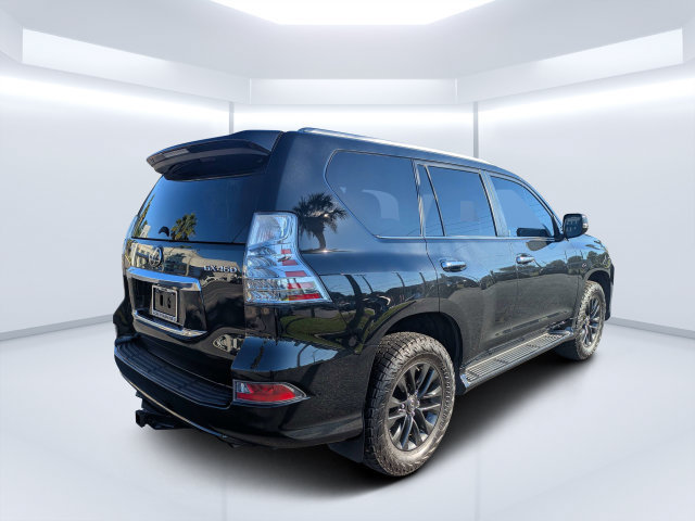 Used 2023 Lexus GX 460 Premium w/ Premium Package AWD/4WD image 3