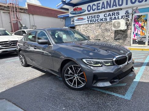 Used 2020 BMW 330i Sedan w/ Convenience Package RWD image 2