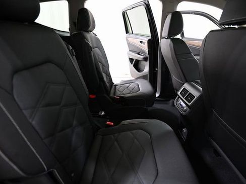 New 2026 Volkswagen Atlas SE image 28