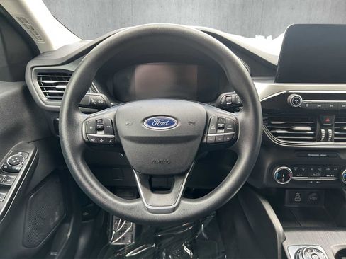 Used 2025 Ford Escape Active AWD/4WD image 12