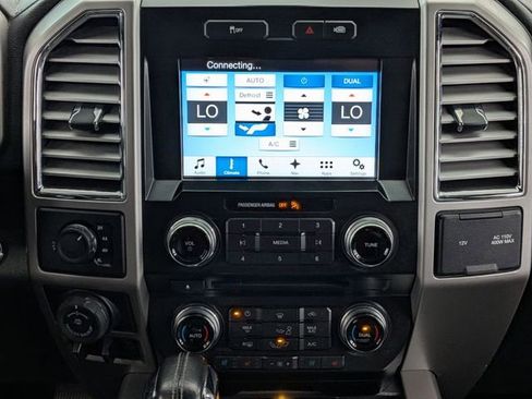 Used 2016 Ford F150 Lariat w/ Equipment Group 502A Luxury AWD/4WD image 27