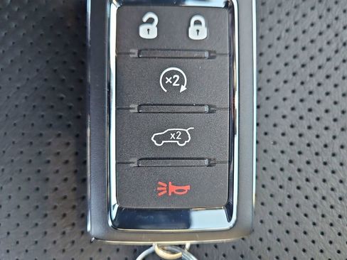 New 2026 Jeep Grand Cherokee Limited image 33