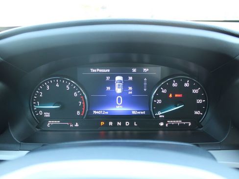 Used 2023 Ford Explorer XLT w/ Equipment Group 202A AWD/4WD image 33