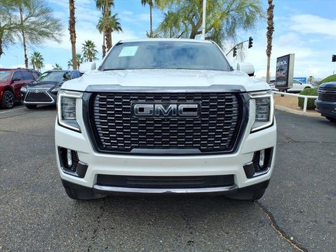 Used 2023 GMC Yukon XL Denali Ultimate image 2