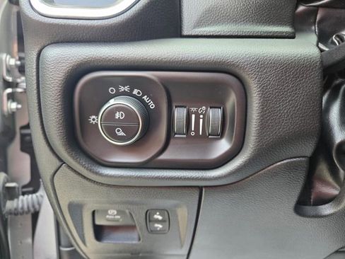 Used 2025 RAM 1500 Laramie image 22