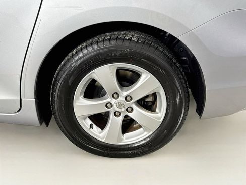 Used 2015 Toyota Sienna LE FWD image 31