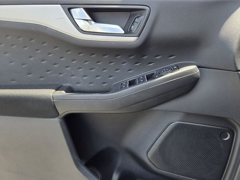 Used 2020 Ford Escape SE FWD image 21