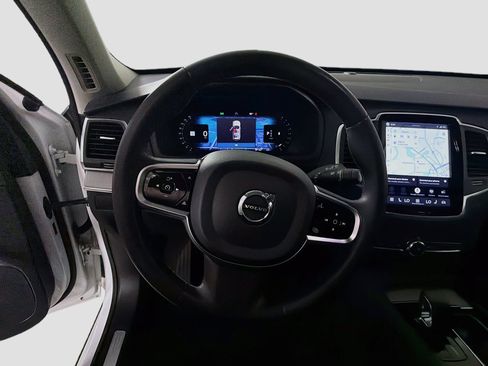 Certified 2024 Volvo XC90 B5 Core AWD/4WD image 11