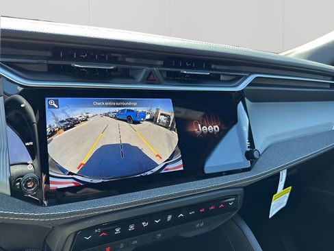 New 2026 Jeep Cherokee Laredo image 39