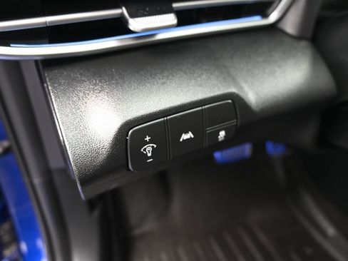 Certified 2022 Hyundai Elantra Limited image 13