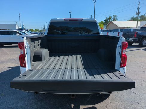 Used 2024 Chevrolet Silverado 1500 LT AWD/4WD image 13