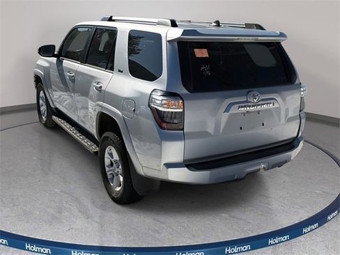 Certified 2024 Toyota 4Runner SR5 Premium image 4