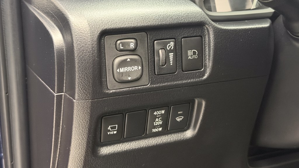 Used 2023 Toyota 4Runner Limited AWD/4WD image 19
