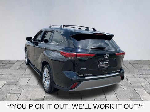 Used 2022 Toyota Highlander Platinum AWD/4WD image 5