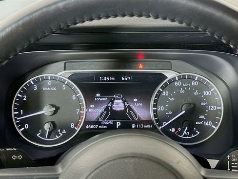 Used 2024 Nissan Pathfinder SV image 19