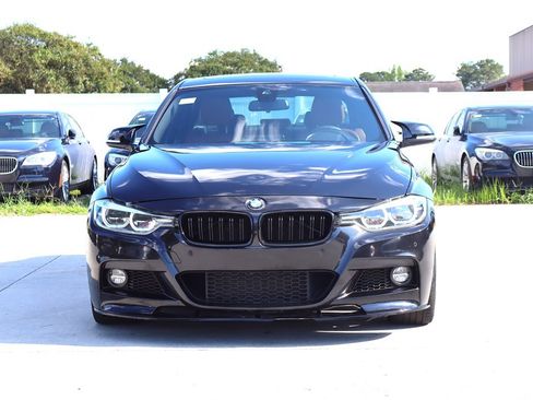 Used 2016 BMW 340i Sedan w/ M Sport Package RWD image 2