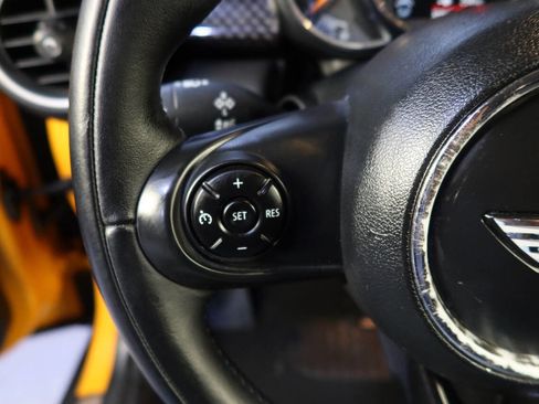 Used 2015 MINI Cooper S image 31