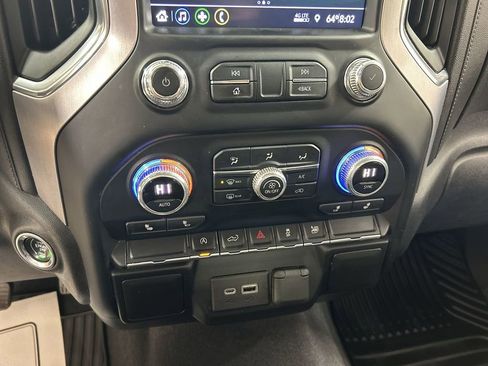 Used 2020 GMC Sierra 1500 Elevation w/ Elevation Value Package image 16