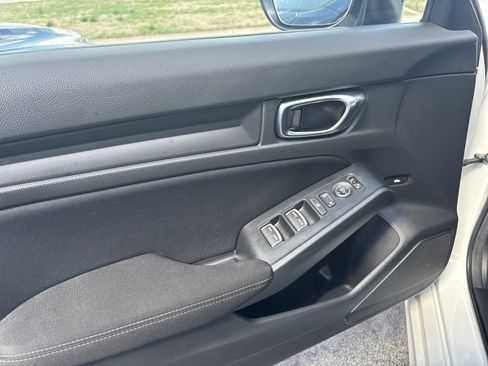 Used 2024 Honda Civic Sport image 8