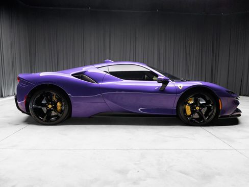 Used 2022 Ferrari SF90 Stradale AWD/4WD image 34