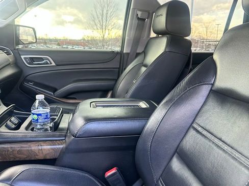 Used 2019 GMC Yukon Denali w/ Denali Ultimate Package image 13