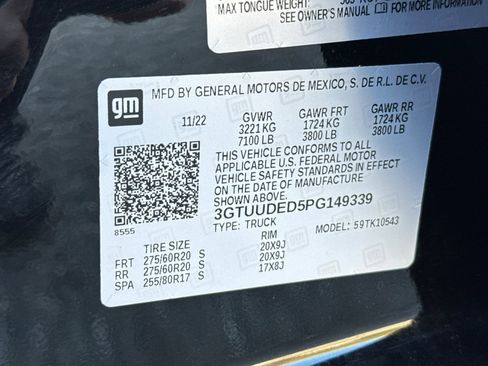 Used 2023 GMC Sierra 1500 SLT w/ SLT Premium Package image 29