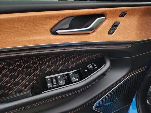 Used 2023 Jeep Grand Cherokee L Summit image 24