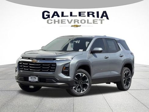 New 2026 Chevrolet Equinox LT w/ Convenience Package II FWD image 2
