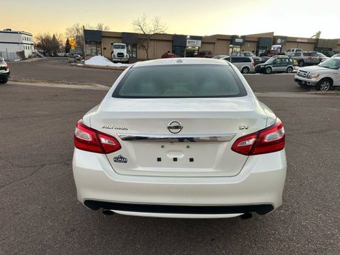 Used 2016 Nissan Altima 2.5 SV image 6