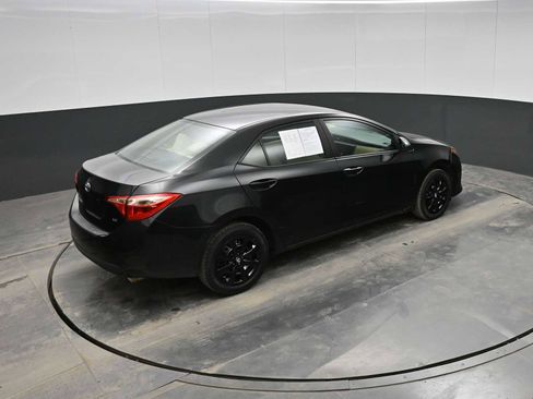 Used 2019 Toyota Corolla LE image 28
