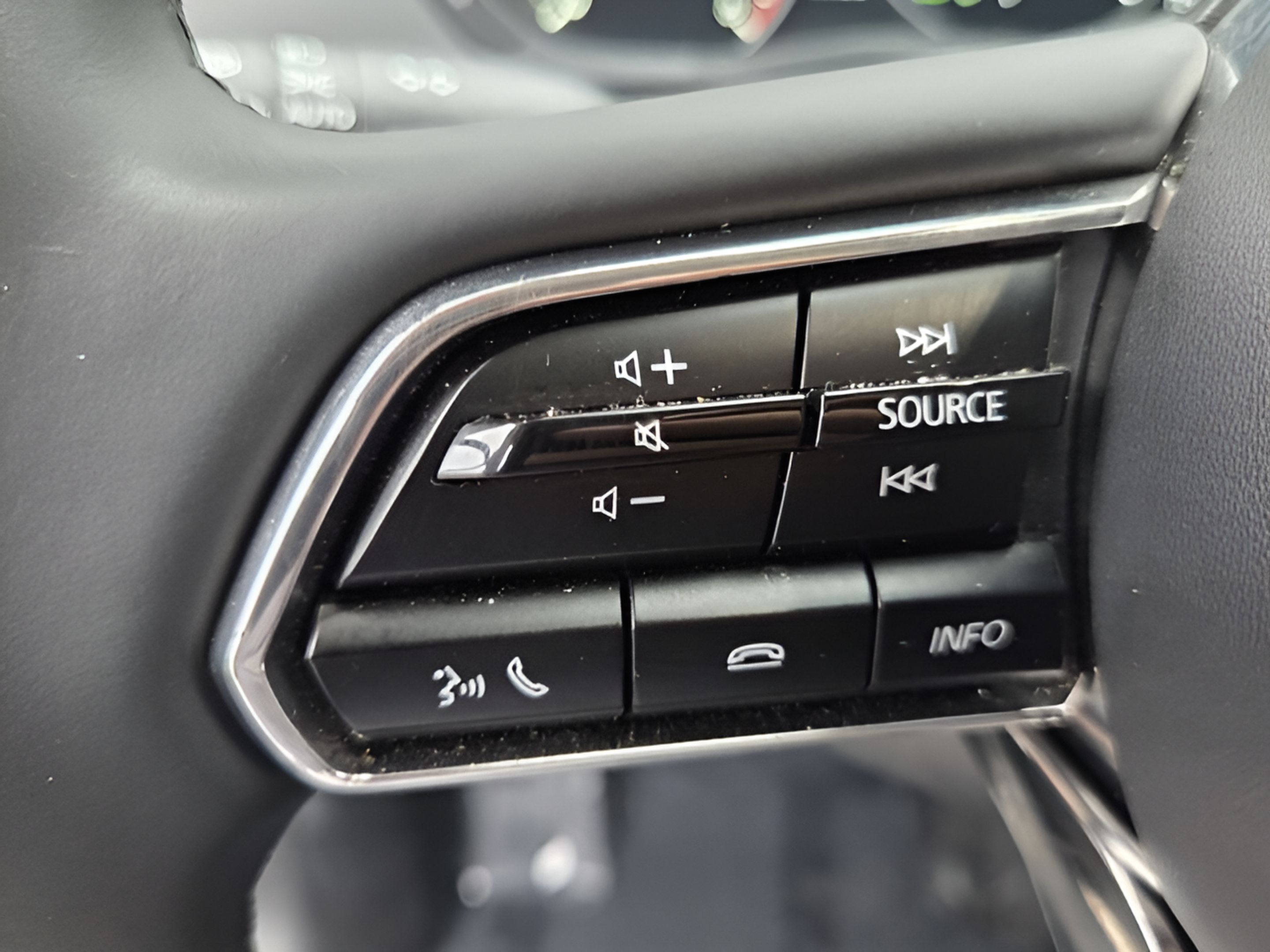 Used 2025 MAZDA CX-90 3.3 Turbo w/ Preferred Package AWD/4WD image 25