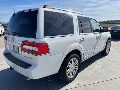 Used 2013 Lincoln Navigator 2WD w/ HD Trailer Tow Pkg image 4