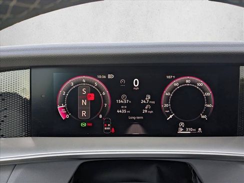Used 2026 Volkswagen Tiguan SE AWD/4WD image 11