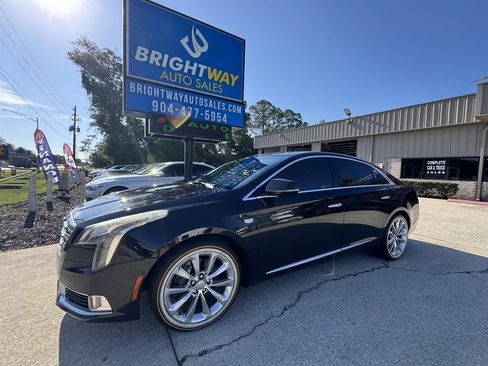 Used 2019 Cadillac XTS Luxury FWD image 1