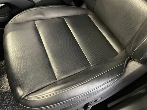 Used 2025 Kia Telluride S AWD/4WD image 24