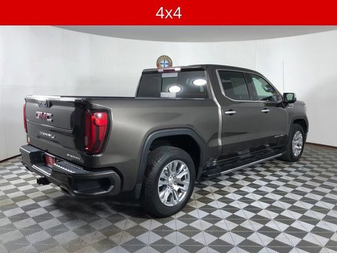 Used 2019 GMC Sierra 1500 Denali w/ Driver Alert Package II AWD/4WD image 17