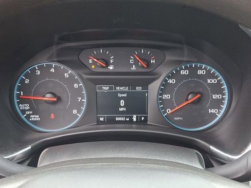 Used 2018 Chevrolet Equinox LS FWD image 19