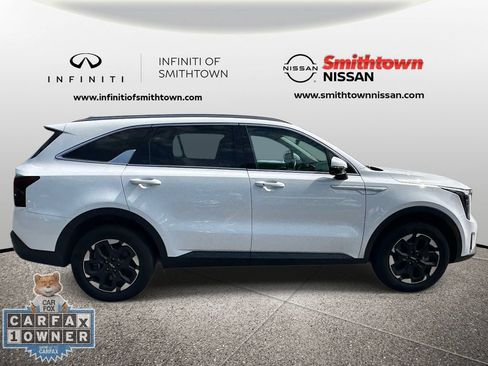 Used 2024 Kia Sorento S AWD/4WD image 7