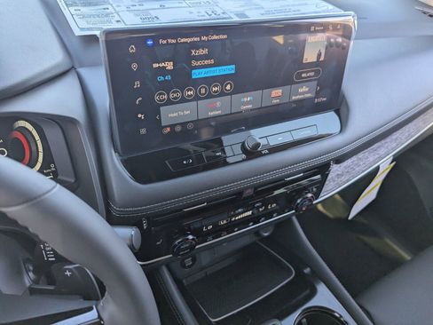 New 2026 Nissan Rogue Platinum w/ Platinum Premium Package AWD/4WD image 15