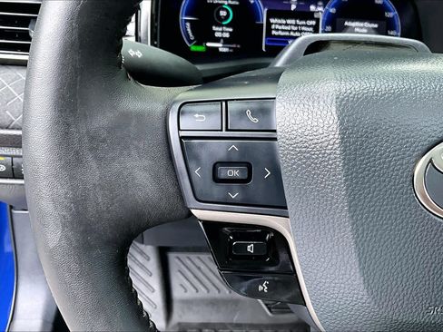 Certified 2026 Toyota Camry Hybrid AWD/4WD image 23