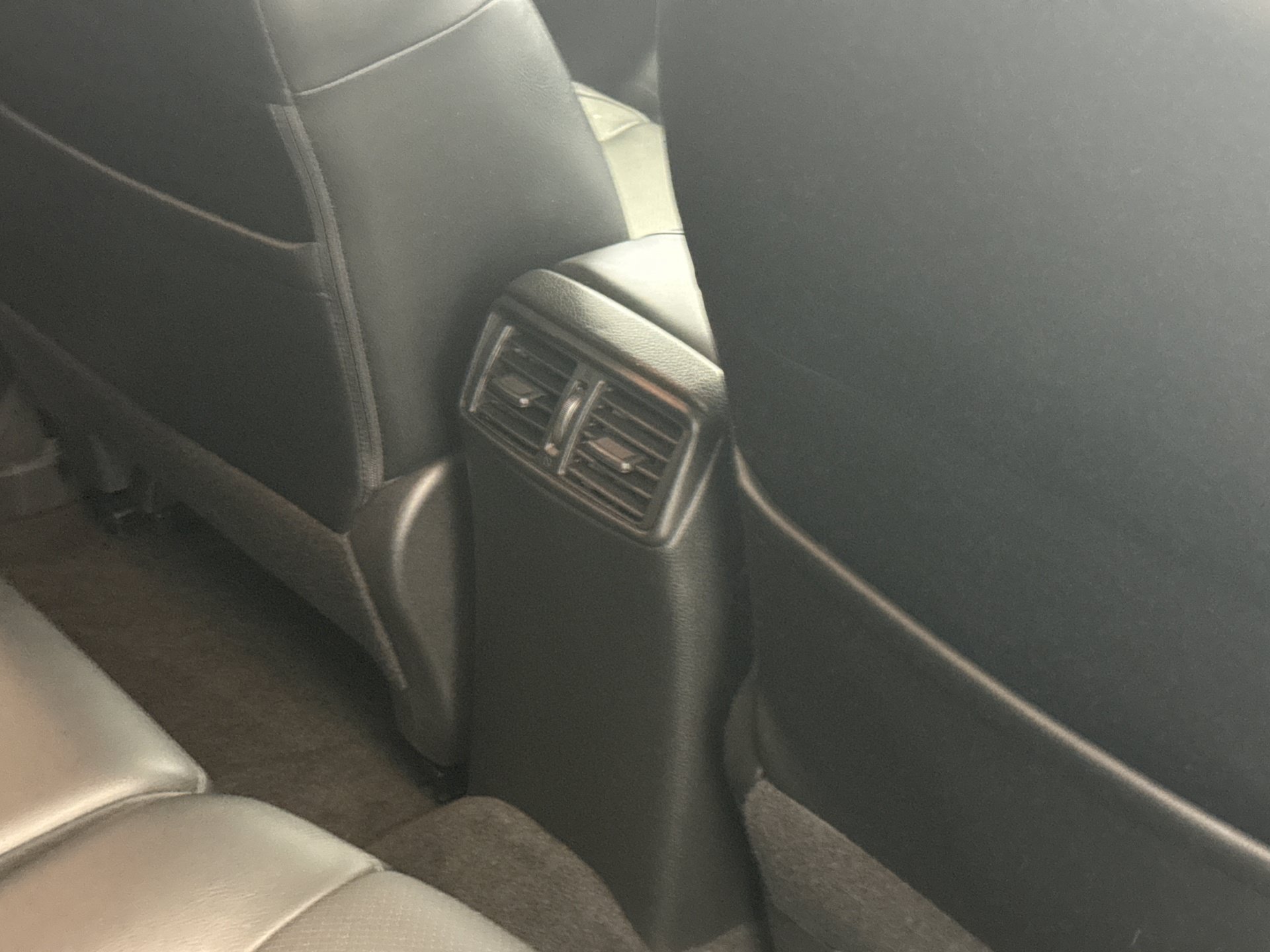 Used 2018 Nissan Rogue SL w/ Premium Package AWD/4WD image 19