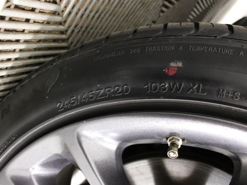 Used 2022 Dodge Challenger R/T Scat Pack RWD image 32