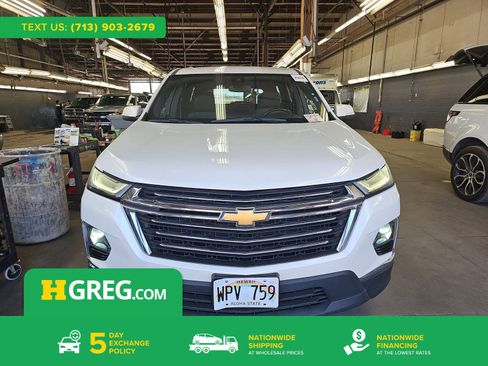 Used 2022 Chevrolet Traverse LT FWD image 1
