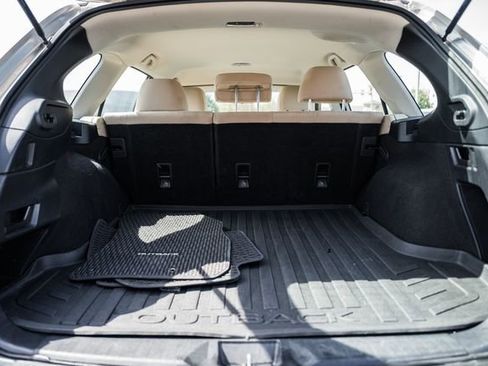 Used 2018 Subaru Outback 2.5i AWD/4WD image 9