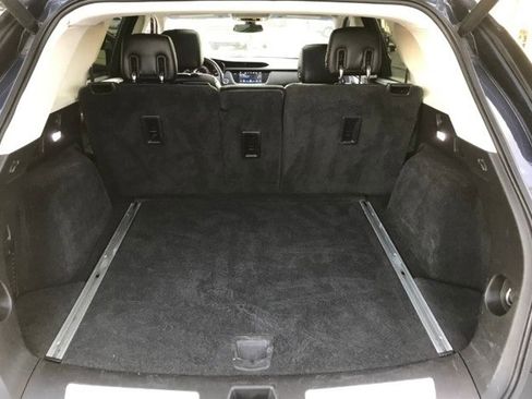 Used 2017 Cadillac XT5 Luxury image 6