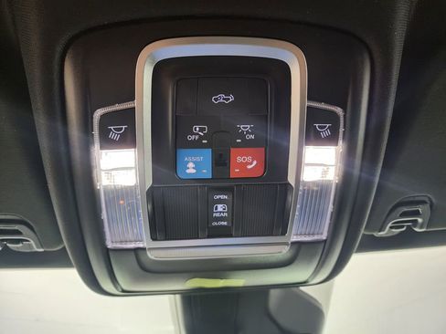 New 2026 RAM 1500 4x4 Crew Cab image 16