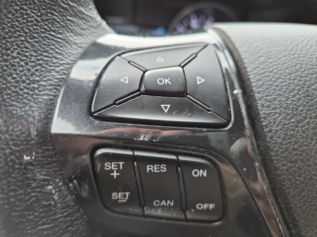 Used 2018 Ford Explorer XLT w/ Equipment Group 202A AWD/4WD image 19
